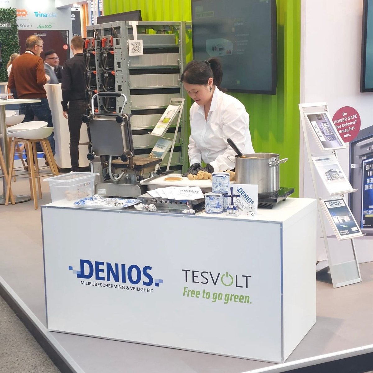 Farma_Alliantie's tweet image. 𝗦𝗼𝗹𝗮𝗿 𝗦𝗼𝗹𝘂𝘁𝗶𝗼𝗻𝘀 ➡ 𝗔𝗺𝘀𝘁𝗲𝗿𝗱𝗮𝗺

De specialisten van DENIOS vertellen u graag meer over de ontwikkelingen op het gebied van energie- en batterijopslag.

Tot ziens bij stand J22 👋 

#Denios #PowerSafe #ZonneEnergie #milieu #engieopslag #batterijopslag