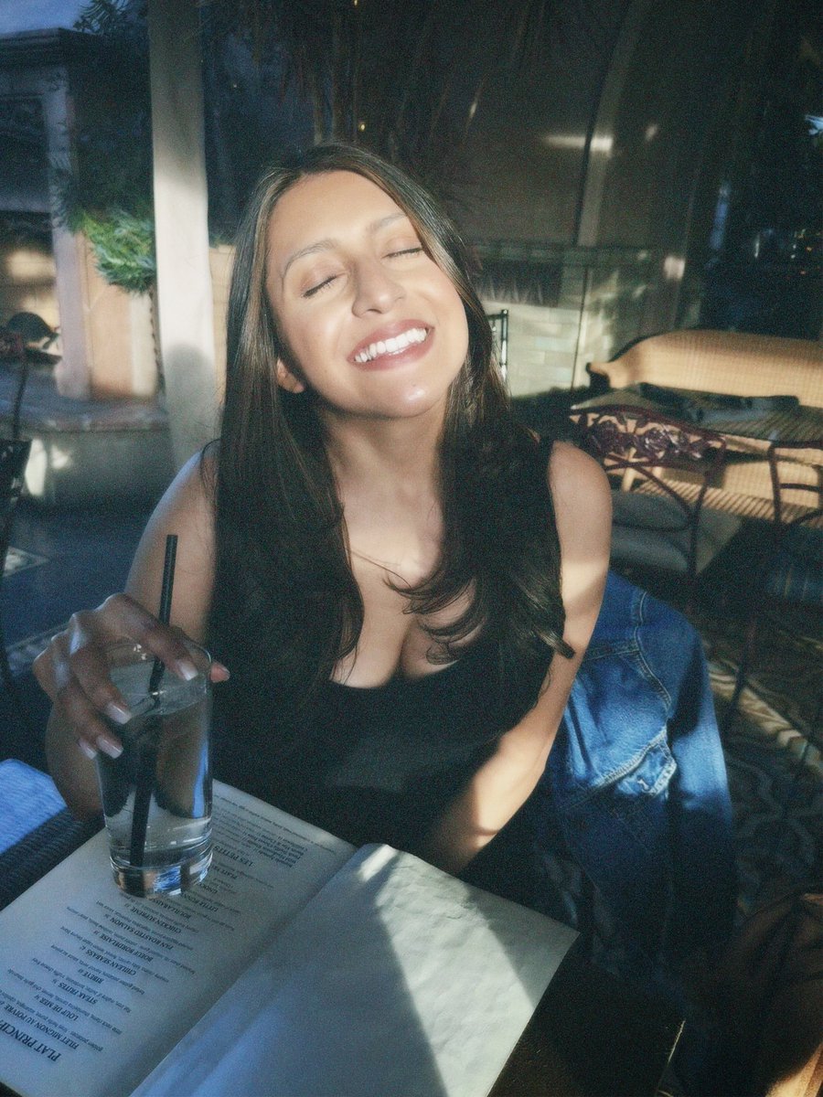 StefLozano_'s tweet photo. 28th bday fun💙💙💙 https://t.co/PiE8gz6AtB