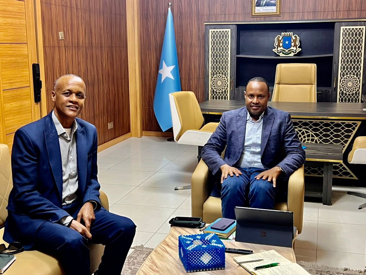 In @TubsanCenter office, Director @AbdullahiMNOR was honored to host Abdulhalim @Rijaal3rd, the Military Assistance Coordinator from the @US2SOMALIA. They engaged on important discussions to enhance actions against violent extremism, marking a significant move towards our shared