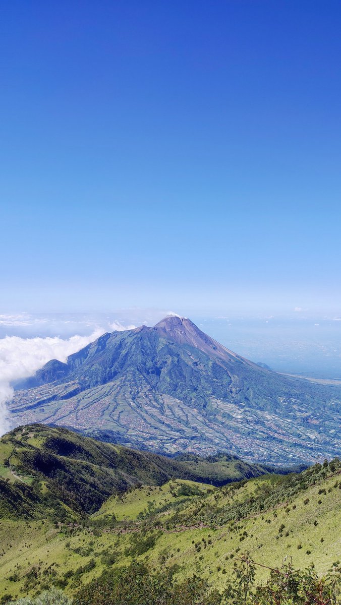 luckpent's tweet image. Merbabu hari ini 💥

Tektok naik gunung pas puasa? Kenapa tidak🙏