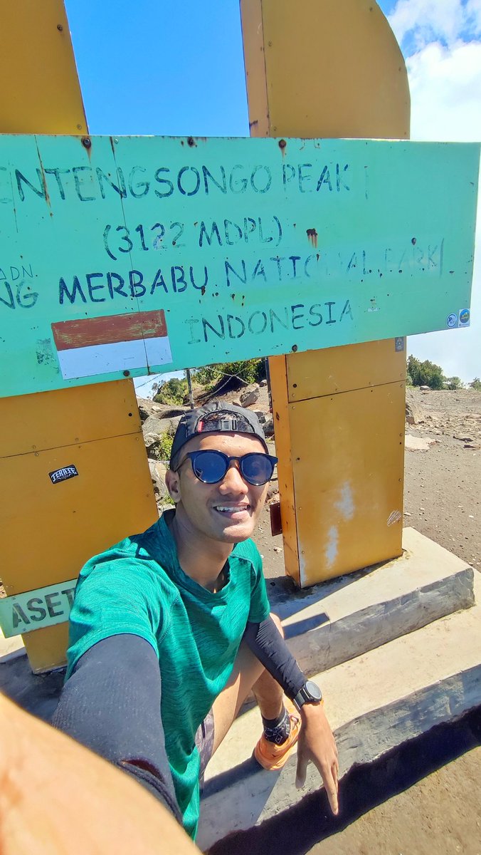 luckpent's tweet image. Merbabu hari ini 💥

Tektok naik gunung pas puasa? Kenapa tidak🙏