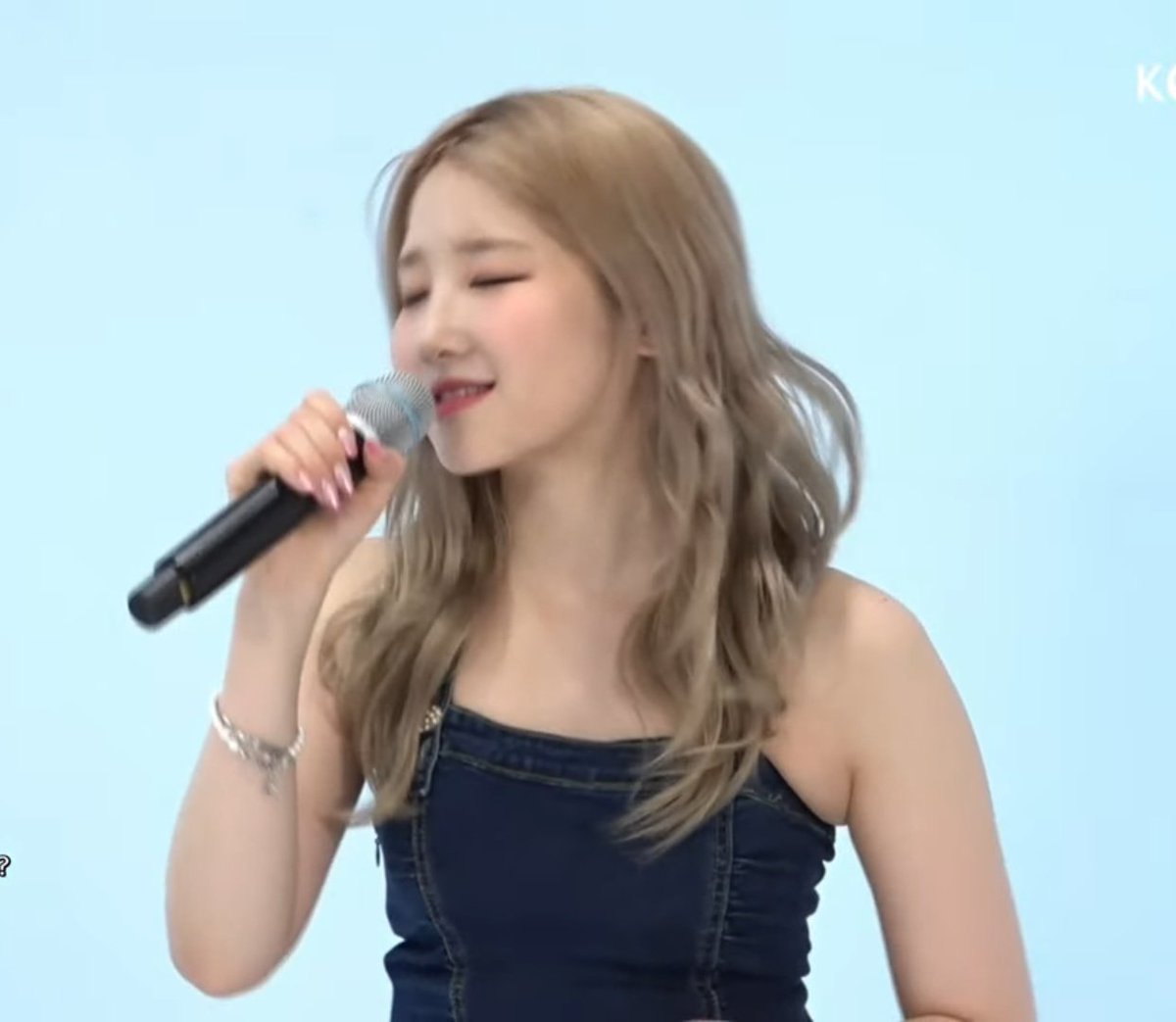 BloomJuize's tweet image. Ang pretty nyo nmn 🥰
Hindi lang kami umabot agad 😅
Iba na yng pagka blonde ng buhok ni shana ang ganda mo 

@offclLapillus @Lapillus_twt
#Lapillus #라필루스