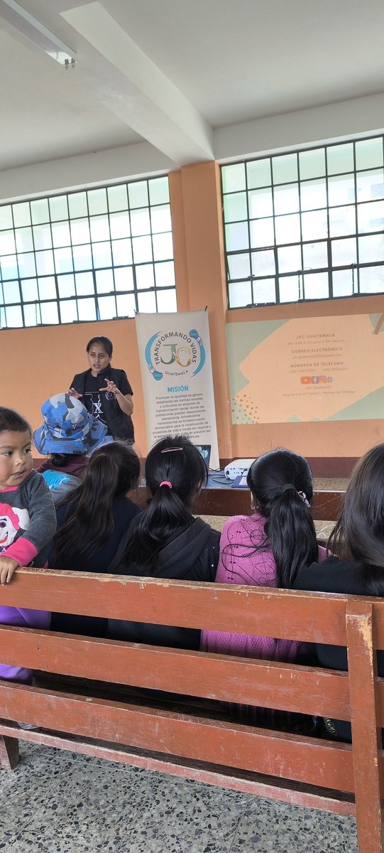 6 niñas becadas por JXC Guatemala para continuar fortaleciendo sus habilidades y capacidades a través del deporte, la educación, áreas sociales, tecnología y seguridad alimentaria. #MujeresporelCambio #FuertesySeguras