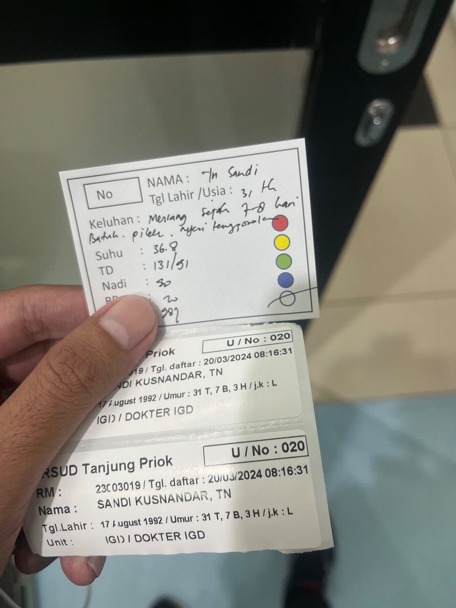 saya sehat karena gejala munculnya setiap malam, karena saya masih bisa jalan dan ga ngerepotin orang lain makanya saya berobat ke RSUD Tanjung Priuk dekat kantor agar dapat jawaban dari penyakit saya, kenapa saya tidak bisa ? <a href="/BPJSKesehatanRI/">BPJS Kesehatan RI</a>