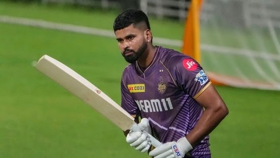 🚨📰| Shreyas Iyer attended an optional training at the Eden Gardens on the Knights Unplugged day. He batted in the nets for about 2 hours. (AajKaal)