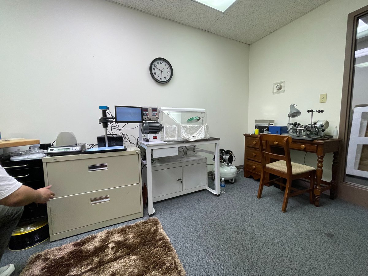SangamonWatches's tweet photo. From a simple battery change to a full mechanical restoration, Sangamon Watches in Springfield is your one-stop shop for all your watch repair and maintenance needs. #SpringfieldIL #Illinois #watchrepairs https://t.co/kaYhmoc9M4