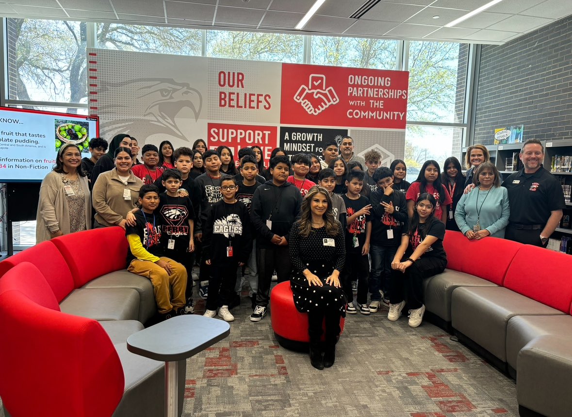 DeWitt Perry Middle School tweet media