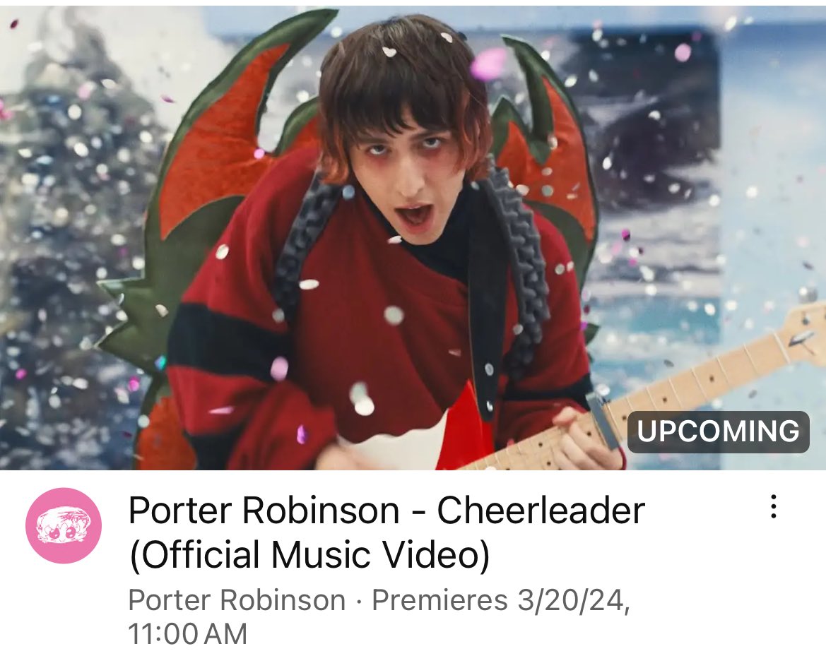 bb_nighthawk's tweet photo. MCR walked so @porterrobinson could run https://t.co/hKTHHyZiYV