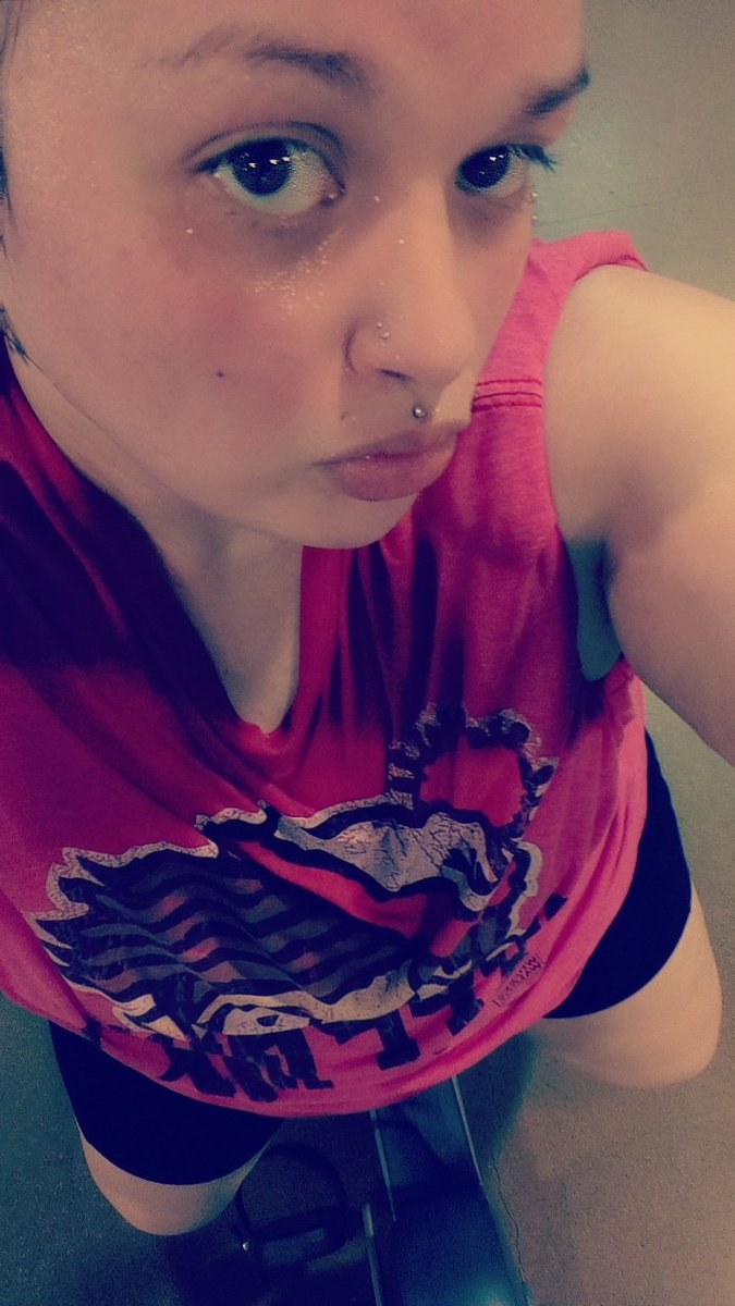 Foxiium's tweet photo. Day 1 of Week 11!! ๐ฅโจ
1st workout since hitting under 300 lbs again! (I hope I keep going down from here! ๐ซถ๐ฝ๐ช๐ฝโจ)
#twitchstreamer #twitchaffiliate #goodhabits #selfcare #MentalHealthMatters #doingmeforme https://t.co/zLKIrAe9Io