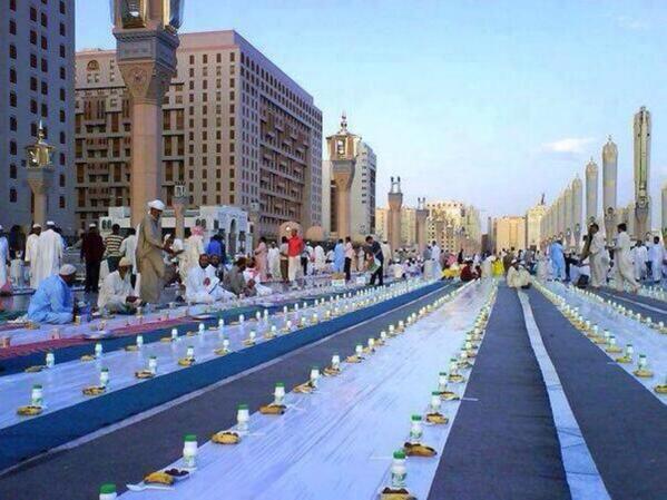 Feeding people is an important teaching of Islam. Beautiful scene of IFTAR around Holy Prophet's Mosque in Madinah Al-Munawwarah