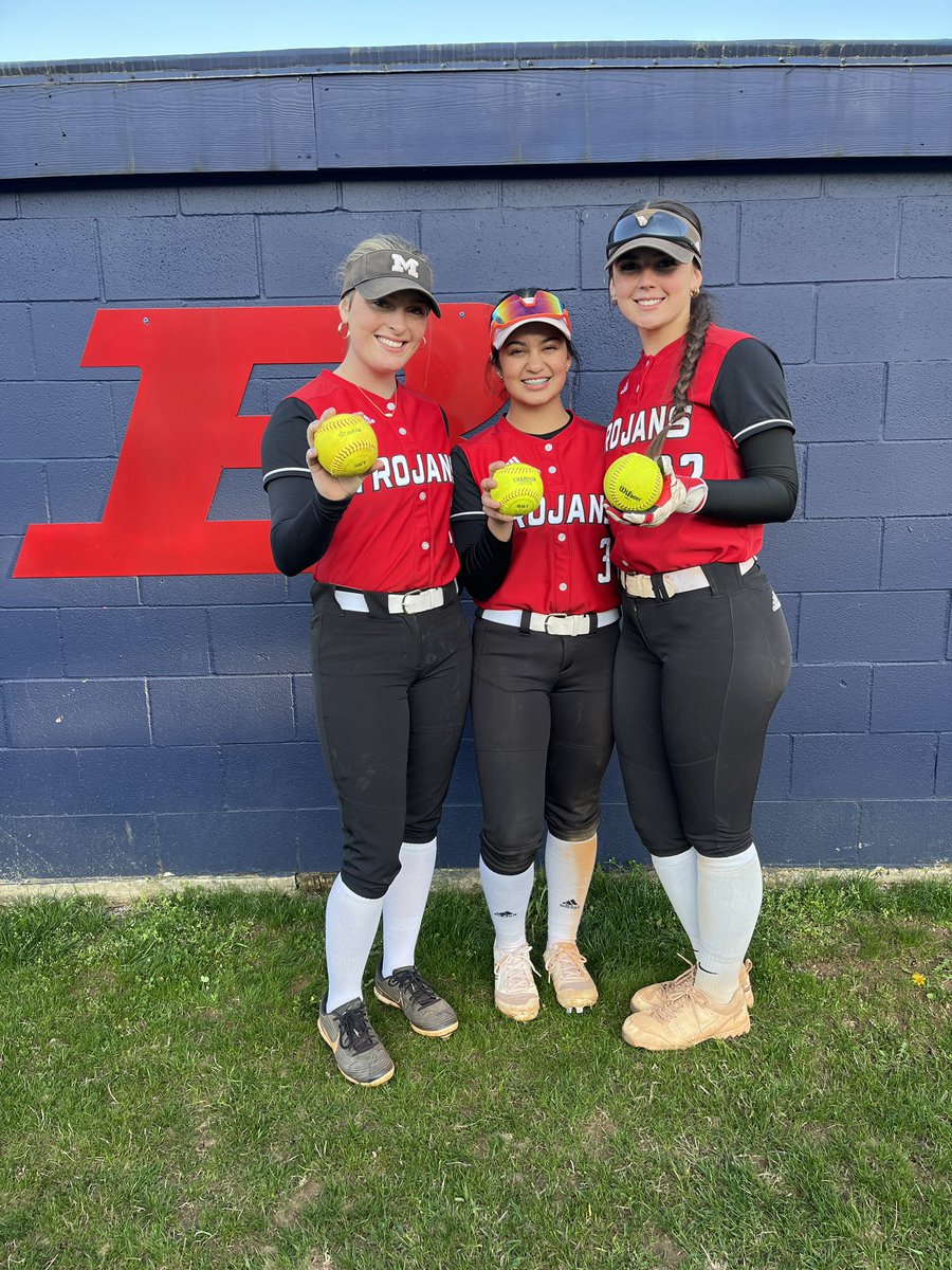prentissfowler1's tweet photo. First HR of the season for Varsity! Let’s get some more for freshmen year💪🏽 @MShoalsSoftball @NWSCC_SB @coachangelbrown @UNASoftball @ExtraInningSB @SBRRetweets @CoastRecruits @AlabamaSB #co2027 #UTLplayer https://t.co/km44U508AD