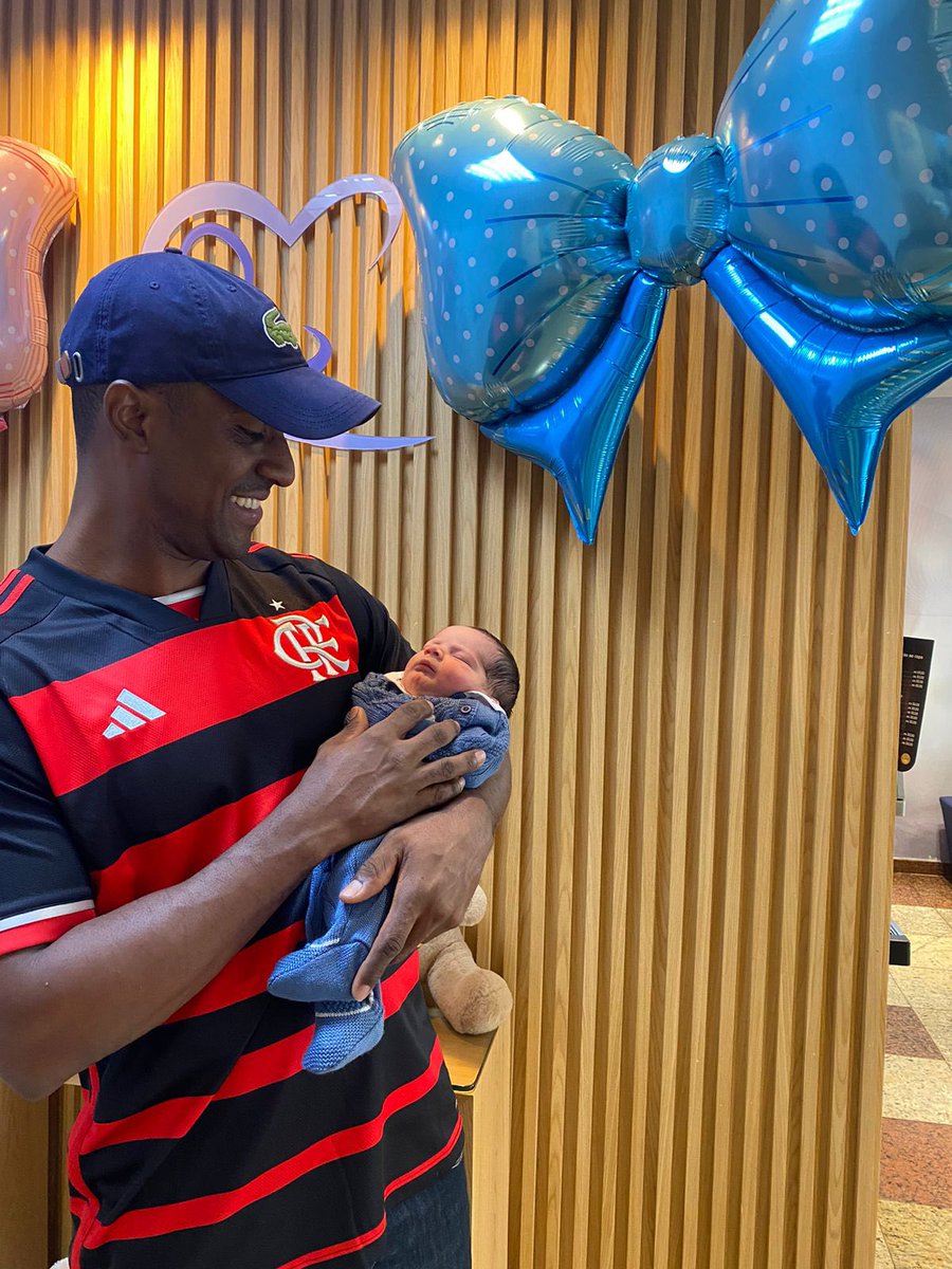 Ele nem sabe mais já é <a href="/Flamengo/">Flamengo</a> 🥰🥰🥰