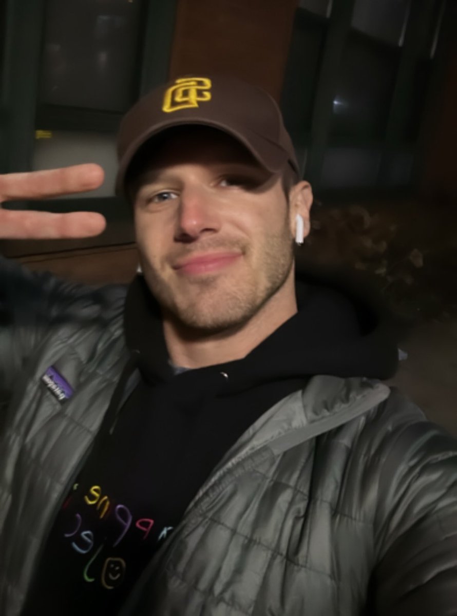 ——— 𝓫𝓾𝓮𝓷𝓪𝓼 𝓷𝓸𝓬𝓱𝓮𝓼