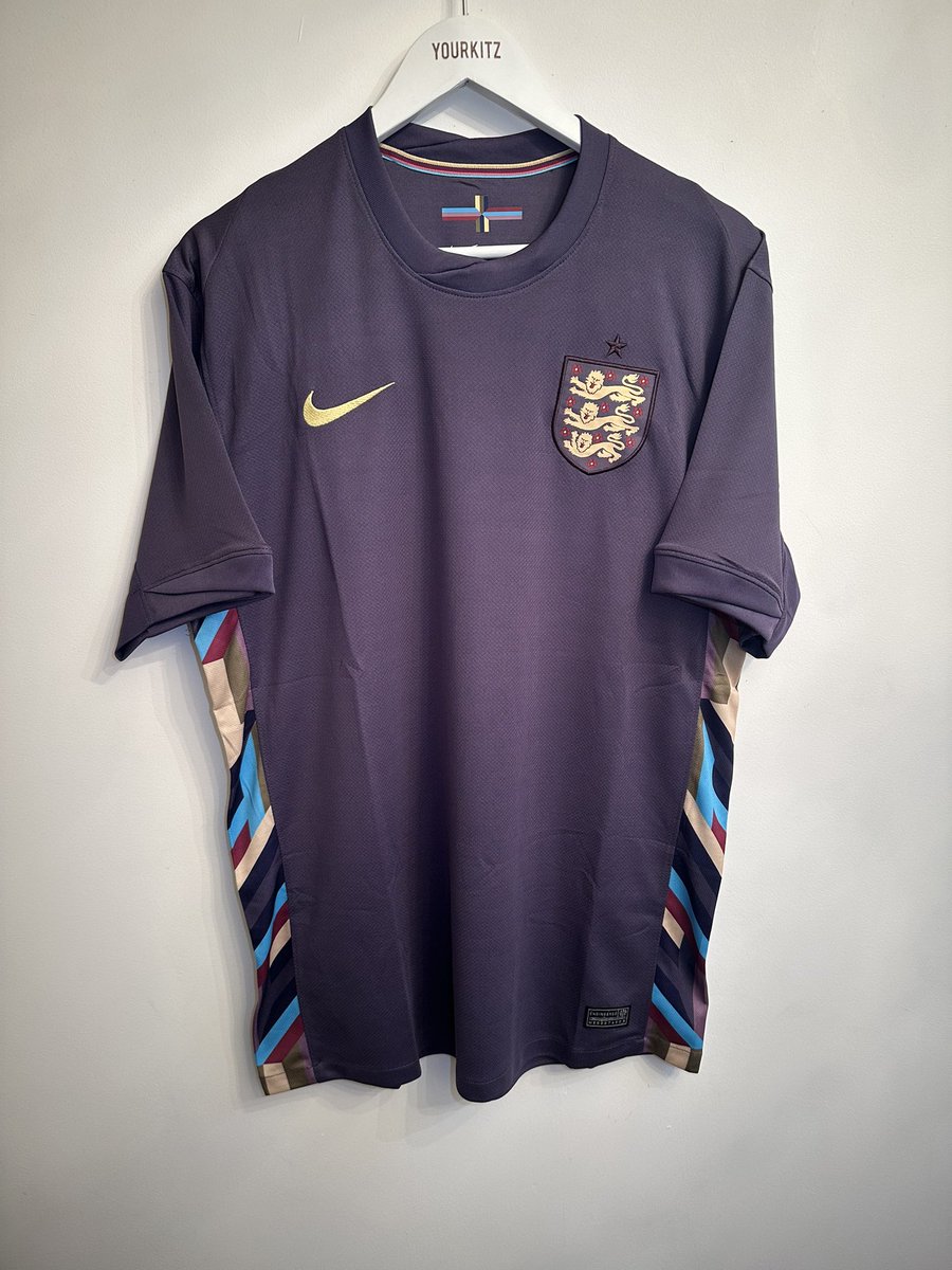 yourkitz's tweet image. England euro 2024 kit #EURO2024 #EnglandFootball