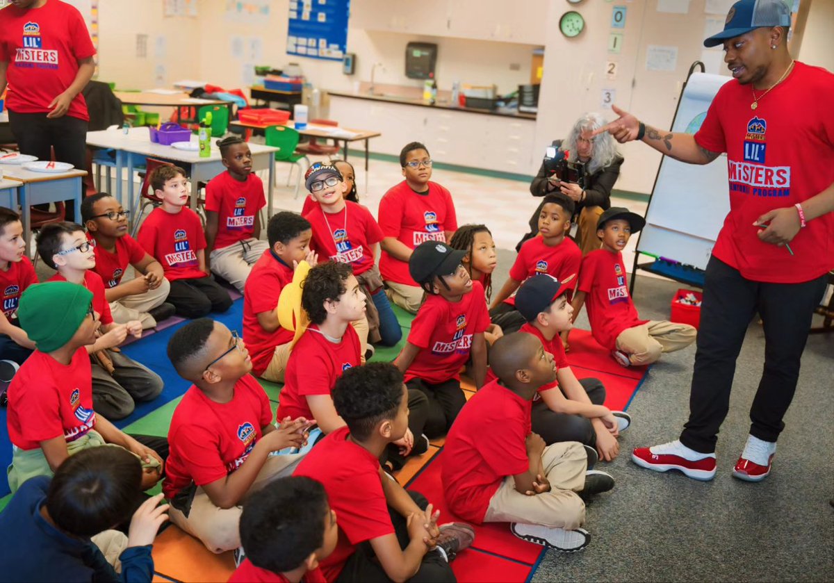 jazzanderson174's tweet photo. MENTORS Instructing Students Towards Effective Role Models (MiSTER)

The Lil Misters Mentoring Program at Green Valley Elementary is shaping young men into future leaders of character &amp; intelligence 🍎

Character plus intelligence is the true goal of education 📚 https://t.co/yGpMs7kNIg