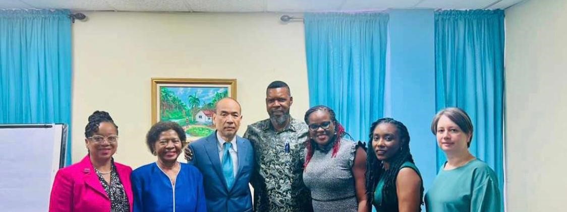 🇯🇲Thank you @jamaicaemployer President Wayne Chen and team for hosting @ILOCaribbean Director Dr Joni Musabayana and specialists for an insightful and productive discussion on how @ilo can provide strategic support including addressing skills gaps to meet labour market needs 📈