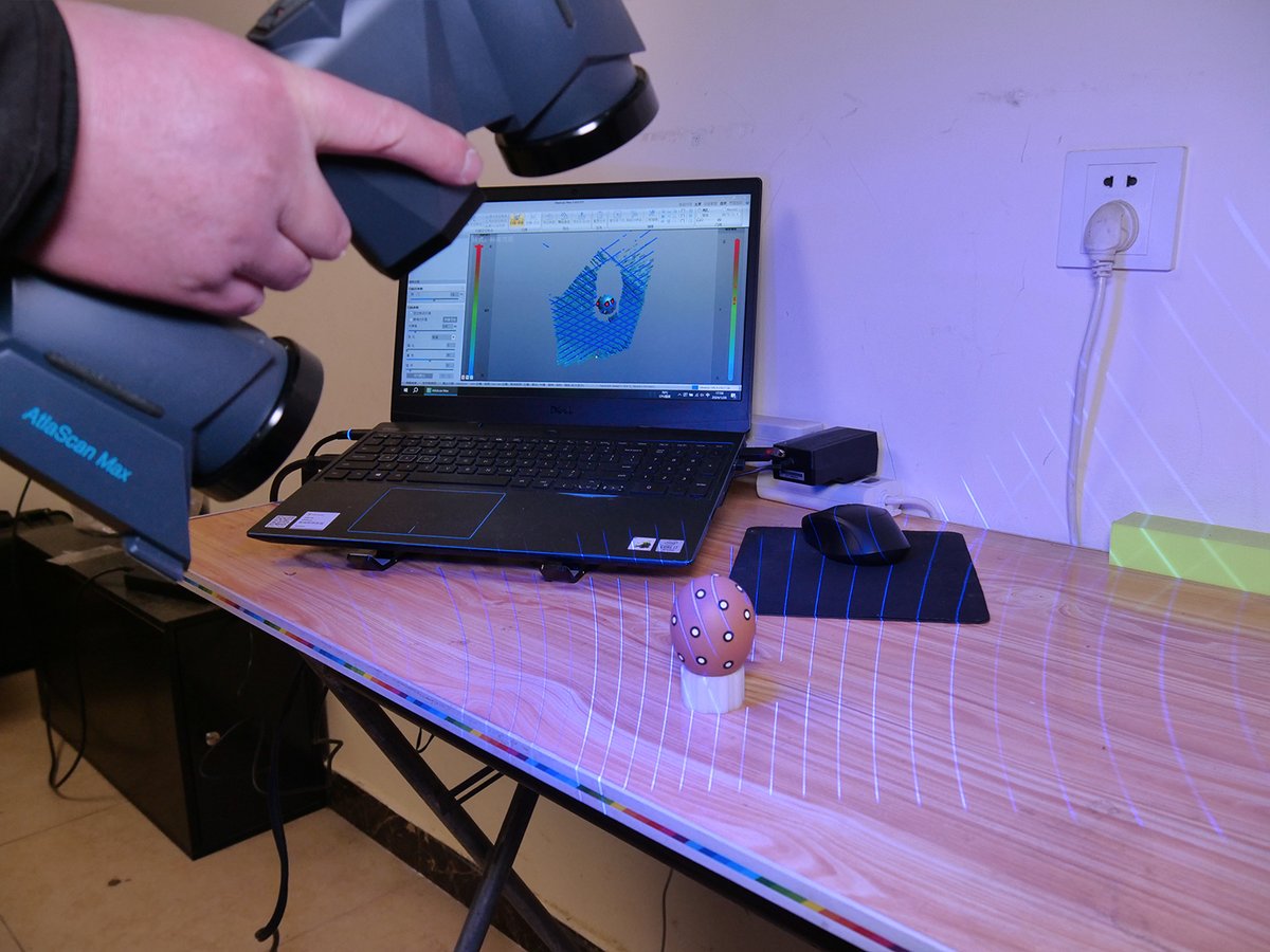 fallenangle_CN's tweet photo. 这款玩具首次使用了3D扫描成型技术，原型取自于被科学家称为“完美形状”的鸡蛋。
  我们在较秃的一端设计了底座，较尖的一段���为头部。做到了既容易进入，又不容易掉出的结构特点。 https://t.co/SoLvSL0f57