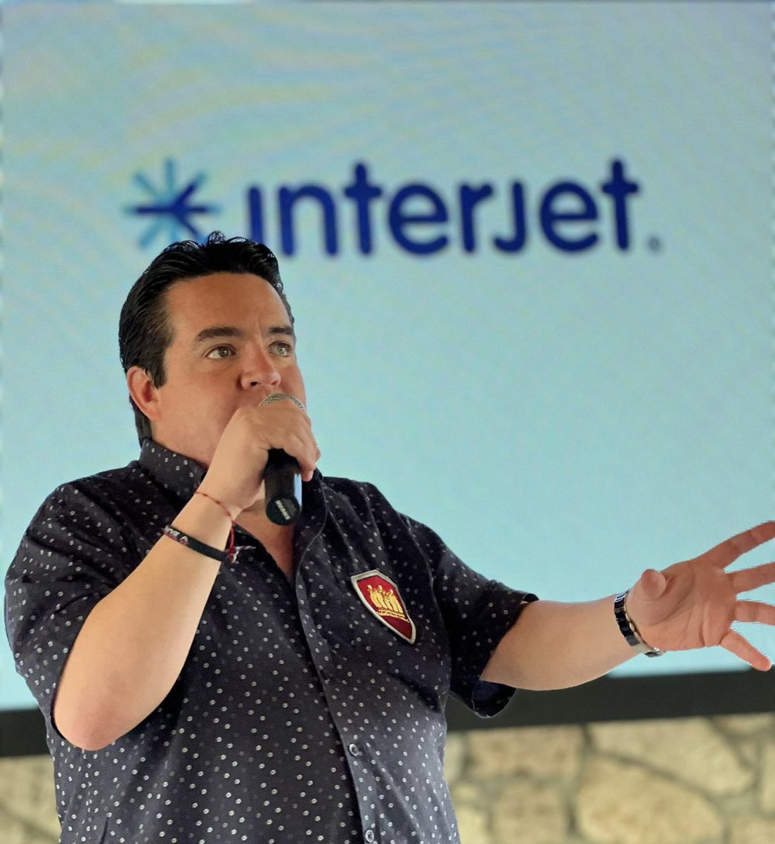 charliedelvalle's tweet image. 3er Encuentro Binacional de Líderes Migrantes y Consejo de Comunidades Hispanas AC junto con la Fundación Honoris Causa Internacional #Interjet ✈️ #Mazamitla 🇲🇽