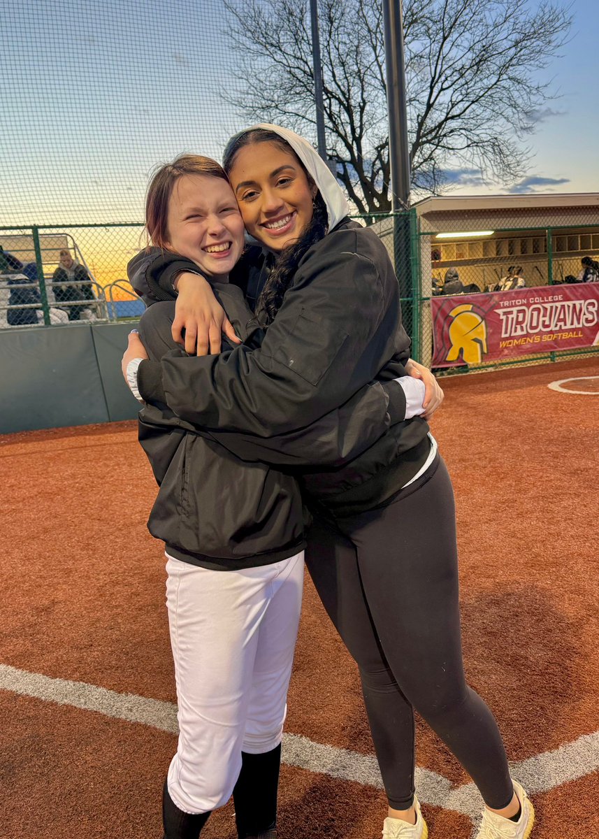 We are very PROUD of our Varsity Softball <a href="/fenwickfriars/">Fenwick High School</a>!! Every single one of these talented student-athletes stepped up to contribute to our *very first win* as a TEAM. Staying humble and will continue to do the work🙌🏽 #FriarPride <a href="/FenwickAD/">Fenwick Athletics</a>