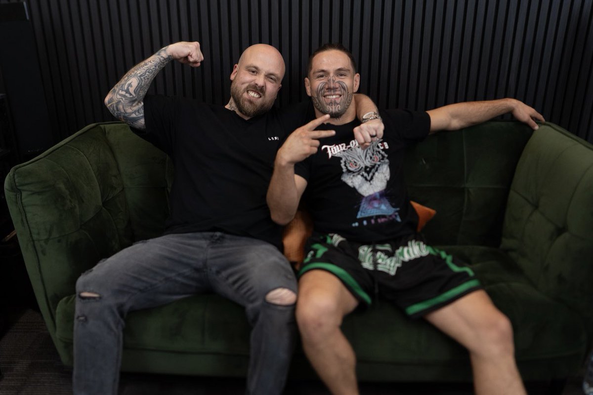 I sat down for a chat with CKB’s XFC 2-weight Champion and future UFC star Aaron Tau.
Watch it.

youtu.be/8IAqSa6YQrM?si…