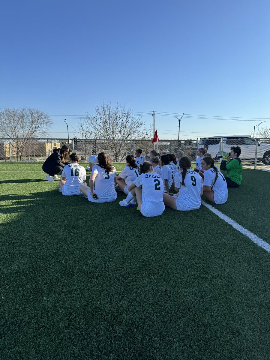 Congrats to JV on their season opening victory over SMS 8-0. 

Raider Goal Scorers: Kennedy Jones (hat trick 🎩🔥) Landry Clement (2), Tuttle (2), Barrett 

Assists: Cooper (2), Jones (2), Isabel De Jong