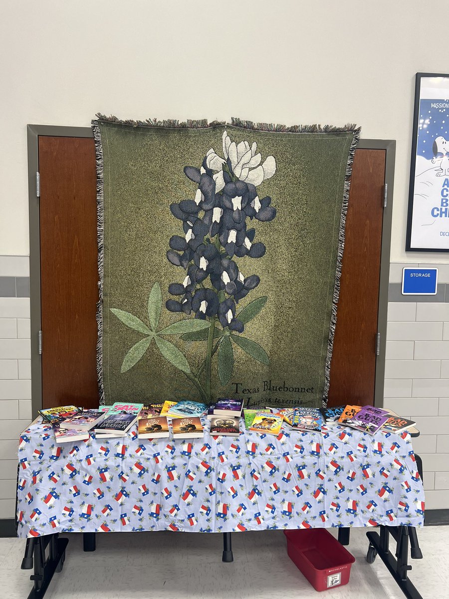 MissionValleyES's tweet photo. Texas Bluebonnet Award Breakfast (blueberry for our students who read 5 then voted! Thank you to our librarian, Mrs Gruber, for making this event possible for our students! #WeConquer #bluebonnetbooks
@YISDLibServices @jaglibrarian1 @RubinaJurado_MV https://t.co/bRXCpWssrK