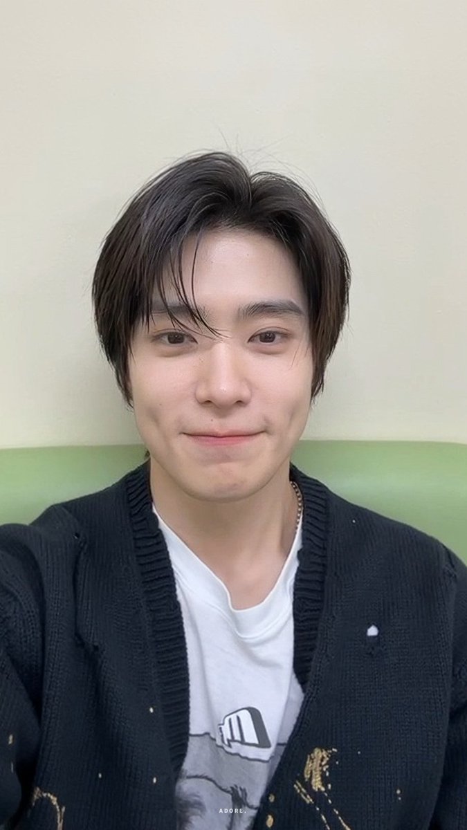 0fDOYOUNG's tweet photo. Sayang banget banget banget sama oknum satu ini🤗 https://t.co/CUVCCqBuNY
