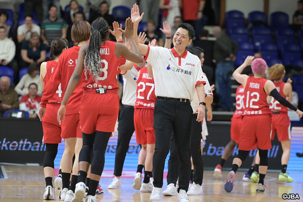 JAPAN_JBA's tweet photo. 第33回オリンピック競技大会(2024/パリ) バスケットボール競技（5人制）組み合わせ抽選会の結果を受け、男子日本代表トム・ホーバスヘッドコーチ及び女子日本代表恩塚亨ヘッドコーチのコメントをご紹介！
https://t.co/SD4J0ypKZi

男子日本代表🇯🇵【グループB】
7月27日🆚ドイツ🇩🇪
7月30日🆚フランス🇫🇷
8月2日🆚OQT（ラトビア開催）
https://t.co/NcWXeANNUK

女子日本代表🇯🇵【グループC】
7月29日🆚アメリカ🇺🇸
8月1日🆚ドイツ🇩🇪
8月4日🆚ベルギー🇧🇪
https://t.co/1fU7NgjSLN

#AkatsukiJapan #バスケで日本を元気に #日本一丸