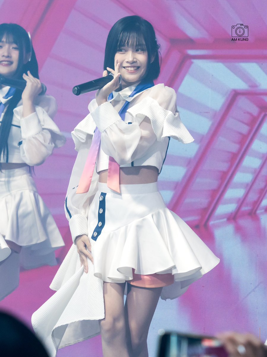 iAmKung48's tweet photo. แอล
🗓️ 2024-03-17 📍SCA
#funfriendfreestyleconcertxbnk48
#LBNK48 #BNK48 https://t.co/Ppv9eJUZHU