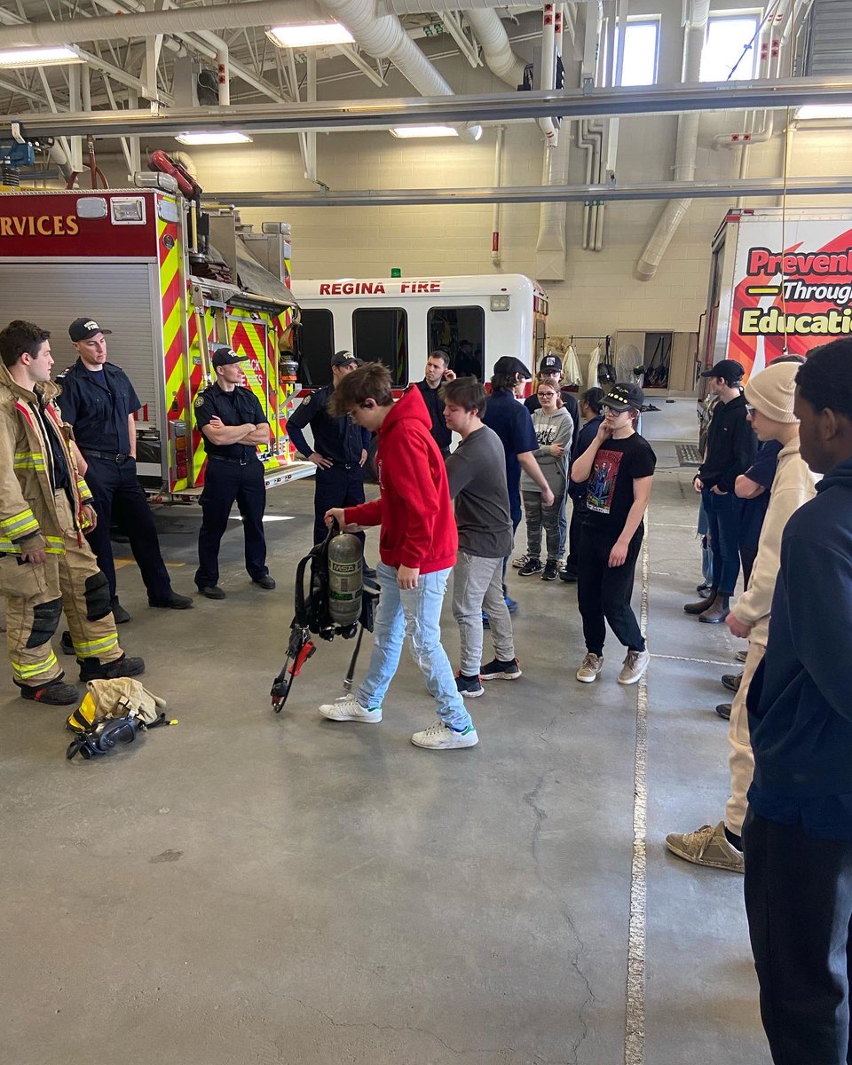 scott_academy's tweet image. Mr. Quest’s Emerg Response and Leadership courses have been busy! Thanks @Regina_Fire for creating opportunities for our students to have some hands on learning experiences!