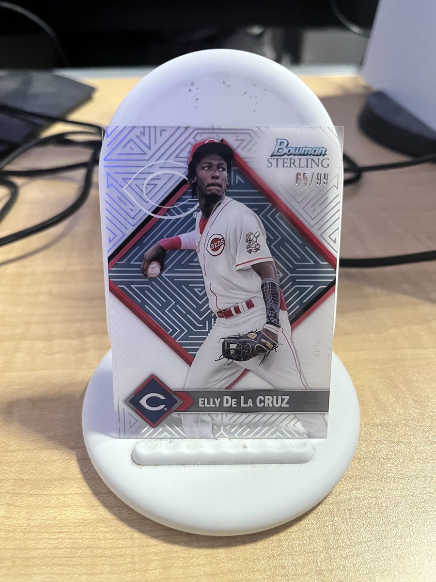 bltcards's tweet photo. @LoganBa43767943 @Iminsearchof Corbin 1st Refract
Elly /99 https://t.co/lkQV2worc2
