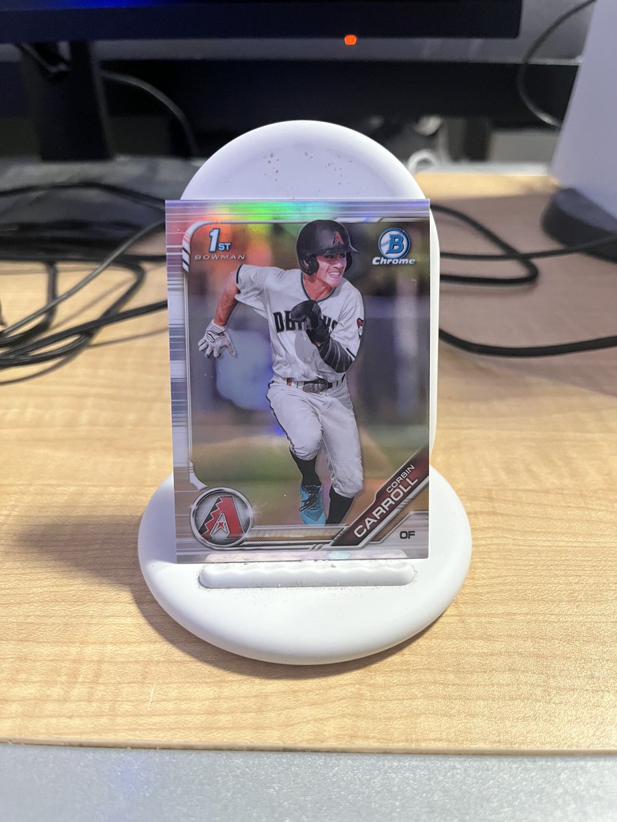 bltcards's tweet photo. @LoganBa43767943 @Iminsearchof Corbin 1st Refract
Elly /99 https://t.co/lkQV2worc2