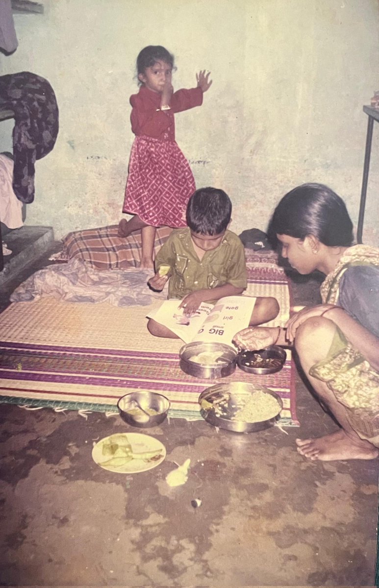 TheDhaadiBoy's tweet photo. 34 vayasu achu😥 Thirumbi paatha kasa thavira ellame sambathichu iruken 🤗 Edhume illadha podhum enaku nalla sapadu pottu, padika vechu, innum en passion ku support pannitu iruka en friends and family ku evlo nandri sonnalum pathathu 🙏 https://t.co/VolOmnYSPO