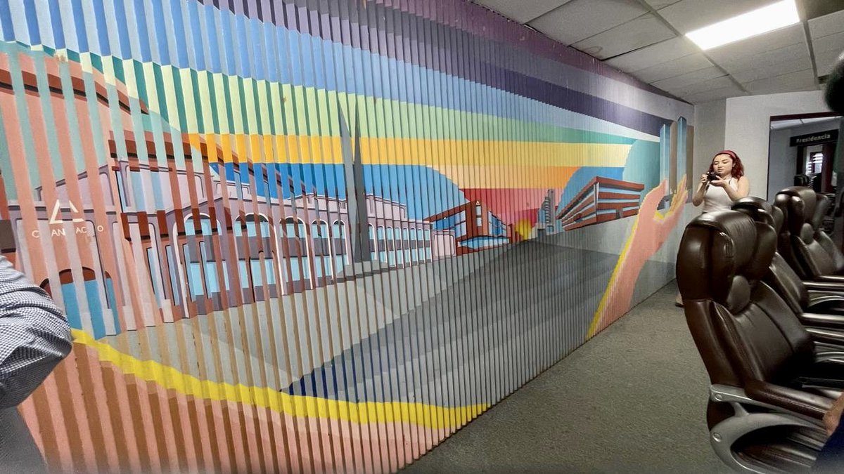 enriquechiu's tweet photo. 🔹 En la restauración y la renovación del icónico mural de Tijuana en @canacotijuana @enriquechiuarte 
#SomosEmpresarios #canacoTijuana #BajaCalifornia #RumboAlCentenario #migrantes #tijuana #mural #iconico https://t.co/AHzJoqVoLt