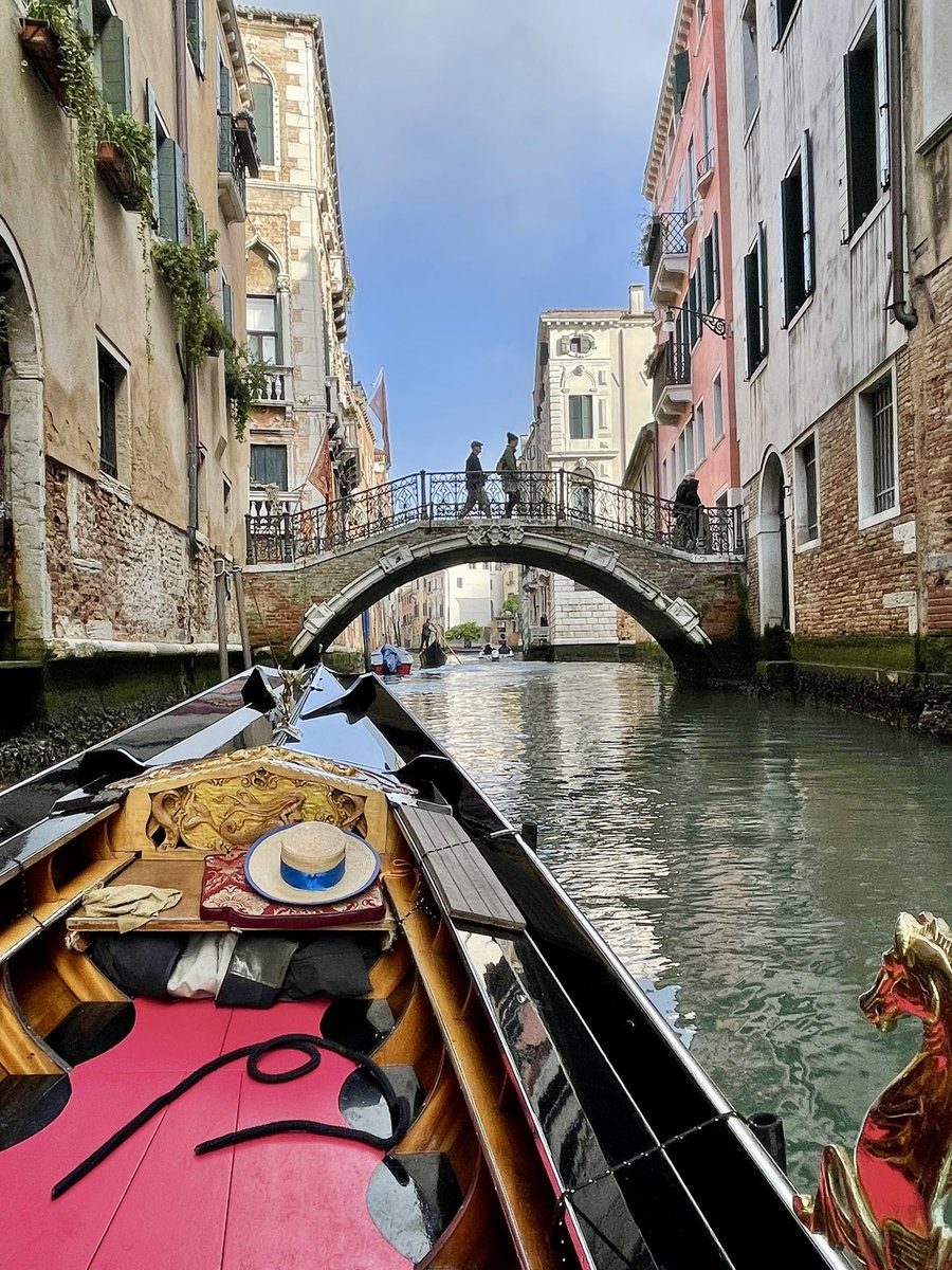 Arrivederci Italy! Thank you for the hospitality. 

🍯🌙🇮🇹.