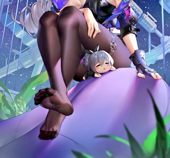 最近在开展洗脑业务～
如果想试试看被坏心眼银狼温柔的PUA成白痴的感觉，乖乖的献出自己的精液和积蓄
当然可以来试试着送死哦🖤
被坏心眼的女人爆耍洗脑植入命令，变成一见到脚底就想乖乖下跪想要磕头白给的白痴～
被洗脑了之后就再也回不去了哦？
盯着脚底，好好的想一想～
然后果断的上来献媚吧🖤