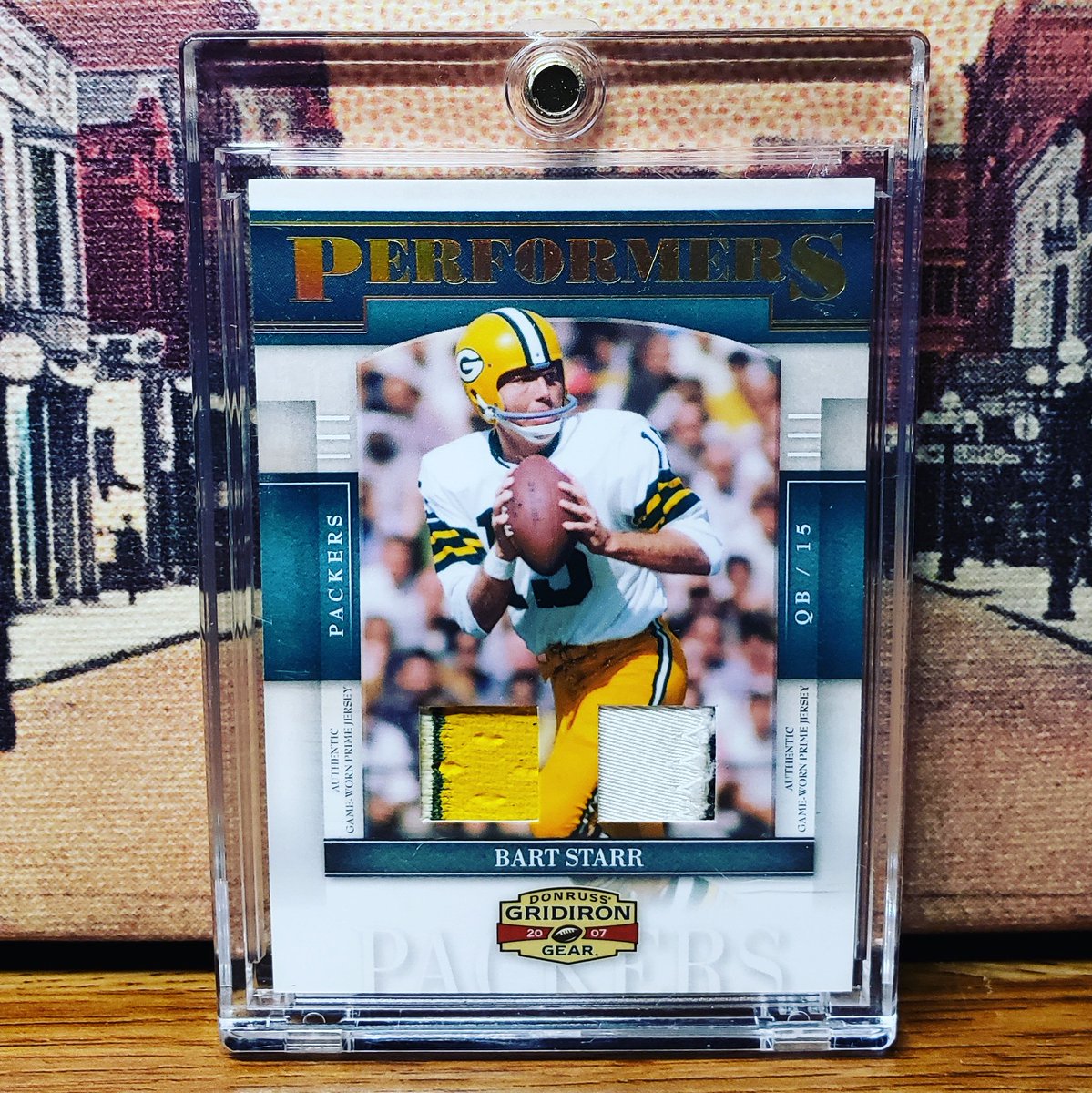 From the patch PC - 2007 Gridiron Gear Bart Starr Dual Prime Gane Used Patch. There was so much goodness from this time period! #bartstarr #greenbaypackers #gameworn #gameusedjersey #gridirongear #thehobby #footballcards