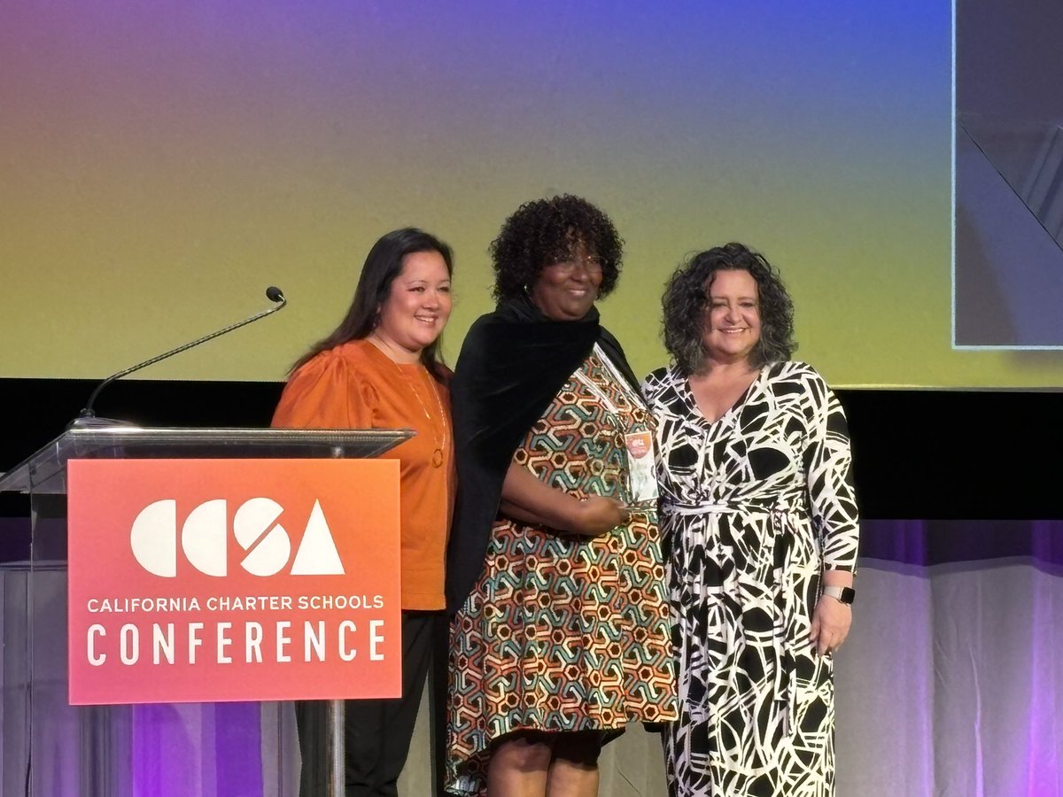 gcc_jsample's tweet image. Extremely proud of Ms. Anita Turley, who recognized today as the Volunteer of the Year by the California Charter Schools Association! Ms. Anita serves our students everyday at Higher Learning Academy and across Gateway! #GCClevelup #proudgccsupt