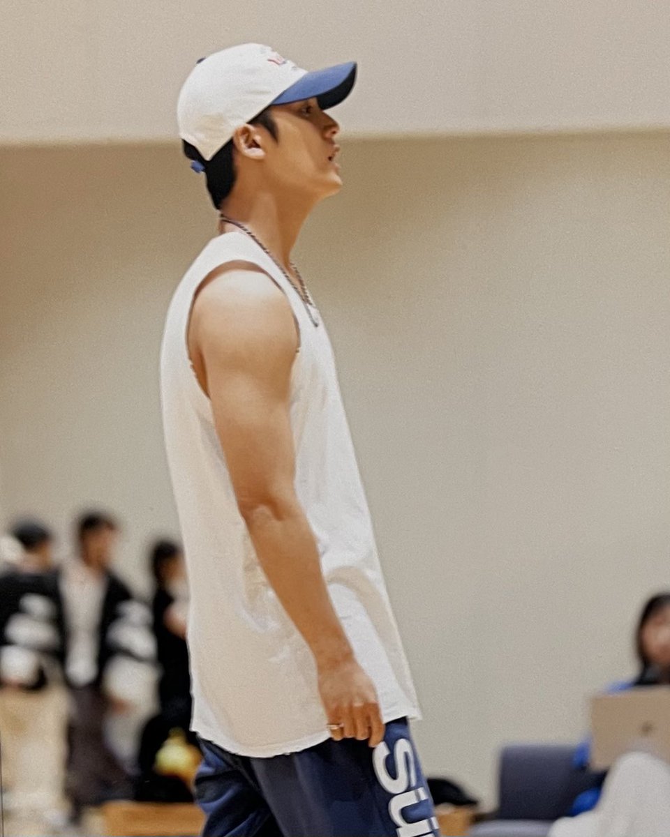 17CARATS_INA's tweet photo. [#EXHIBITION] FOLLOW FELLOW message #MINGYU

'Hidup bisa sangat melelahkan dan sulit, bukan? tidak mudah untuk tetap bahagia setiap hari, bahkan ketika kalian berusaha melakukannya. baiklah, kamu tidak sendirian. Ketika segala sesuatunya menjadi melelahkan, aku menyemangati diriku dengan mengalihkan pandanganku ke para memberku. Aku akan tetap kuat dan sehat sehingga saat kamu melewati masa sulit dalam hidupmu, kamu juga selalu bisa mengandalkanku sebagai sumber kekuatanmu.'

@pledis_17  #SEVENTEEN #세븐틴