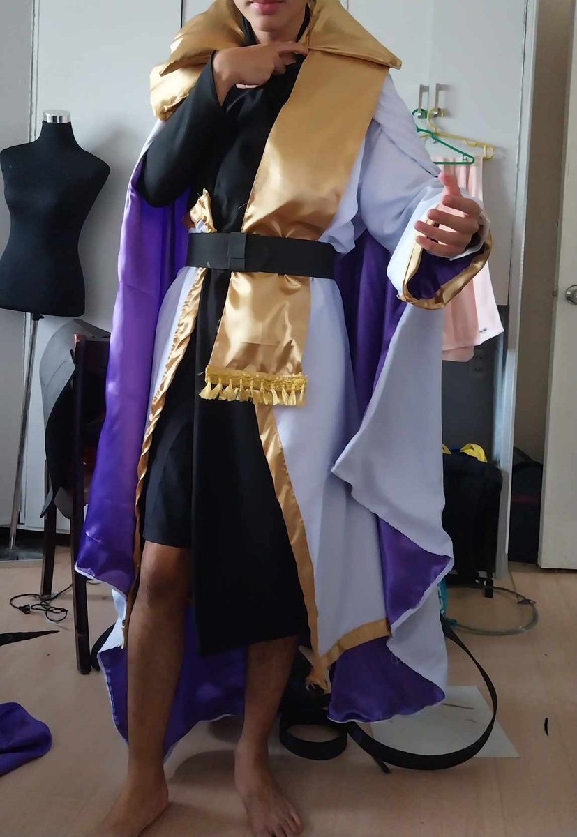 adrentik's tweet photo. while i primarily made the peices that required foam, my girlfriend mainly did the peices that needed fabric. couldnt have done it without her #RenfairePH https://t.co/PhZpzvooo8