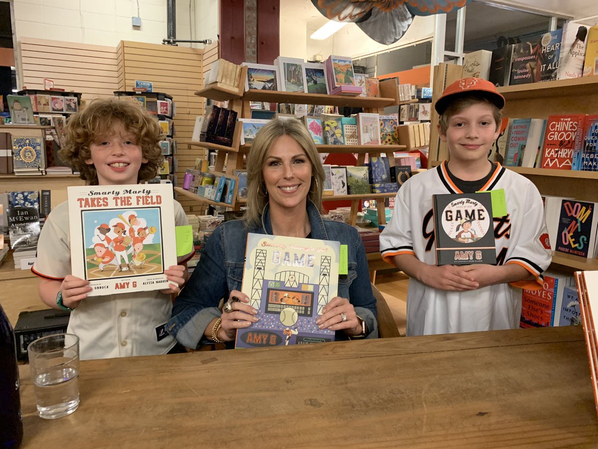 Boys made some new friends tonight. Thanks @amygmultimedia for taking some time to talk with these guys. Also had the pleasure of seeing @MrsDSalinger and her kids there too. Great night out!