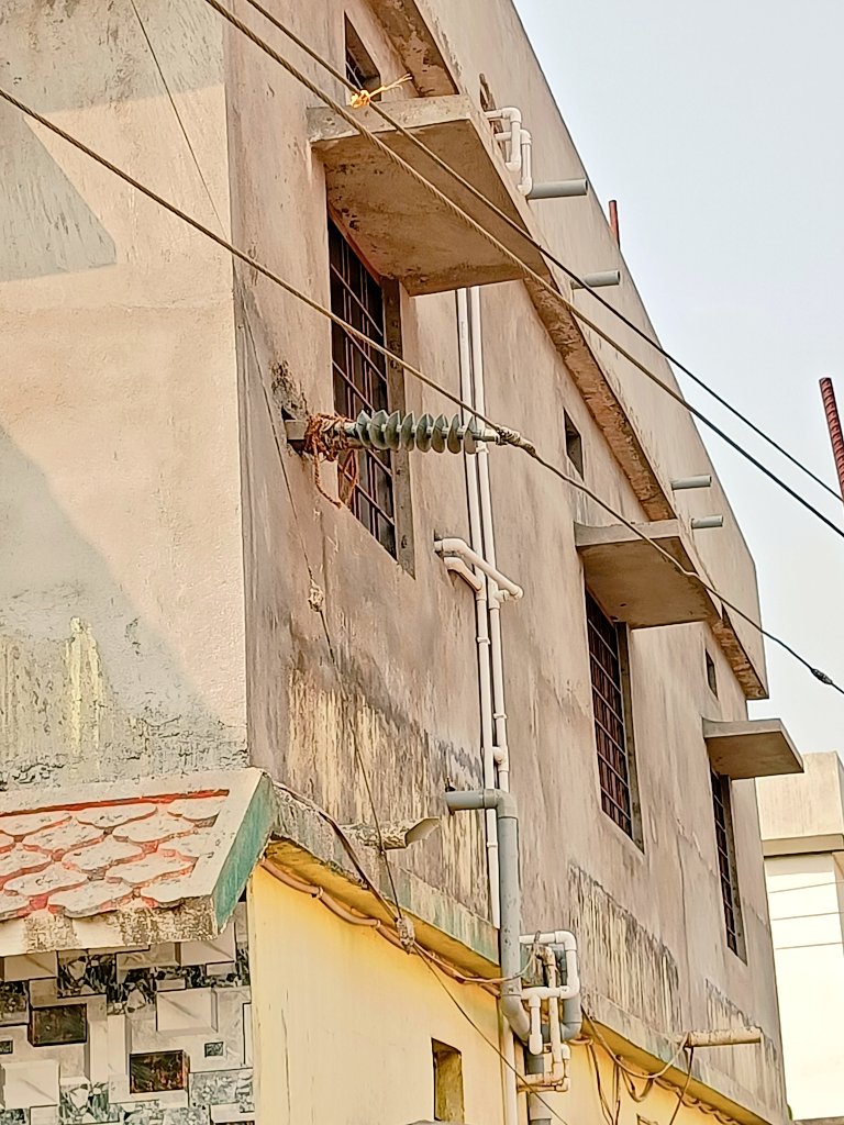 psikdar027's tweet photo. @TPSODL Do smething .... We are not safe. A/C No : 17123053123 https://t.co/MRIjK4RbrA