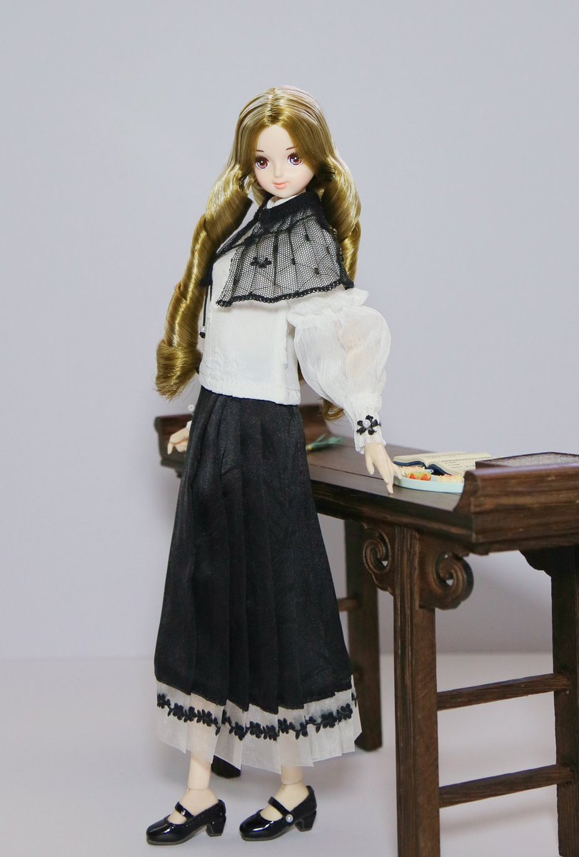 stellatan0107's tweet photo. 二气莫相交 春分雨处行
the Spring Equinox
Hanfu Chinese Traditional Clothing
#リカちゃんキャッスル   #liccacastle 
#ジェニーフレンドたまき
#ジェニーフレンド
#escドール
#jennydoll #jennyfriend #jennyfrienddoll #jennytamaki #jennyfriendtamaki https://t.co/FS5Zdj80sR