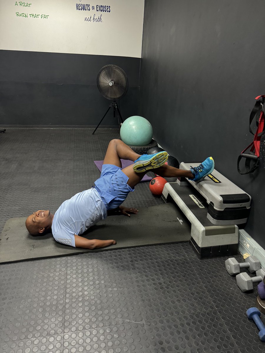 audas_vanschoor's tweet photo. Why stretching is important?
Why stretching is important. Stretching keeps the muscles flexible, strong, and healthy joints .
Donβt forget to stretch today π¦΅πΎ
#Avsfitness #TeamAvs #MoveInMarch https://t.co/ipz4wbRq2s