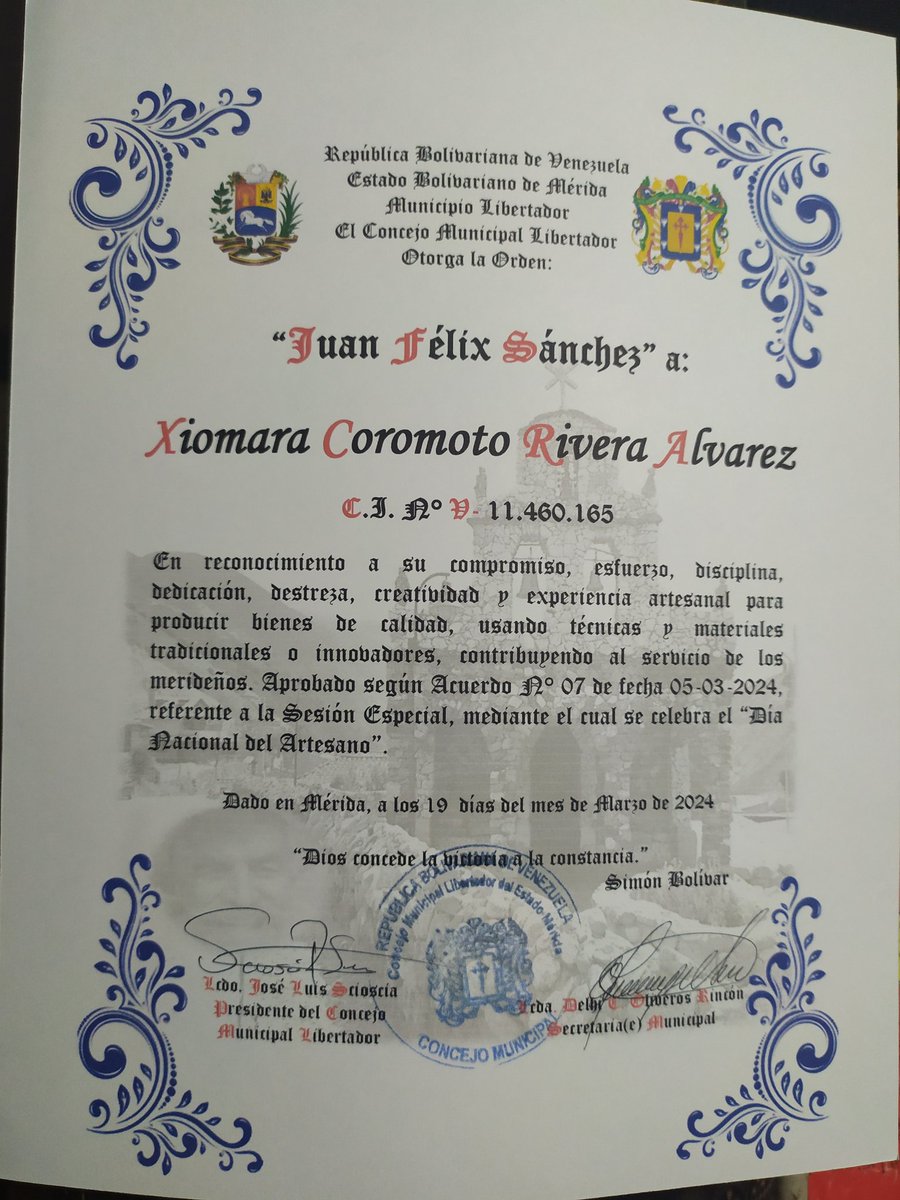 XiomaraRiveraA3's tweet photo. El orgullo más grande, es cuando a pesar de las circunstancias, el trabajo es reconocido,en el día del artesano recibí la orden JUAN FÉLIX SANCHEZ.
¡Gracias a todos!
Dentro o fuera de mi país,seguiré siendo artesana.
#trabajo
#artesanos
#reddearte
#asoartem https://t.co/Py4LsaXD72