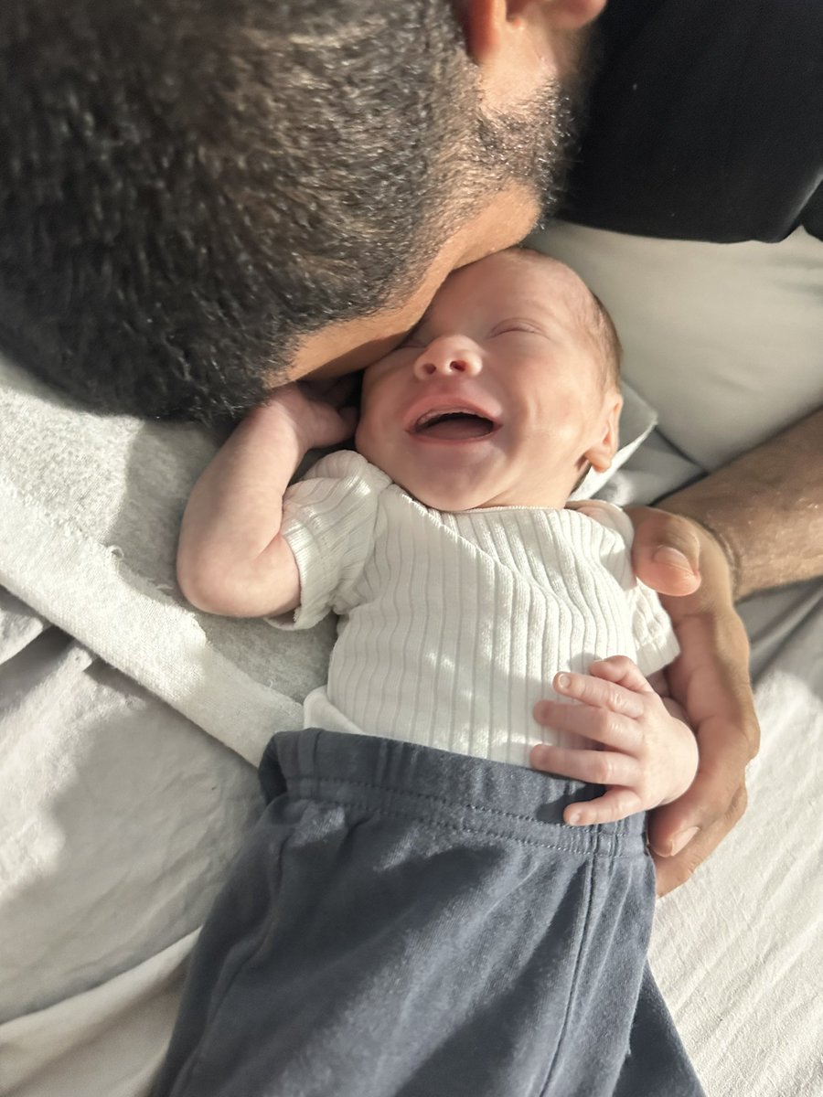 KevinCastelln7's tweet photo. Que privilegio ser papá… es una suerte… siento que es completar la parte de tu vida desde la perspectiva opuesta.. es vivir las cosas que yo no recuerdo cuando no era niño y solo me contaban.. es lo mejor que me ha pasado en la vida https://t.co/6AualgeRLS