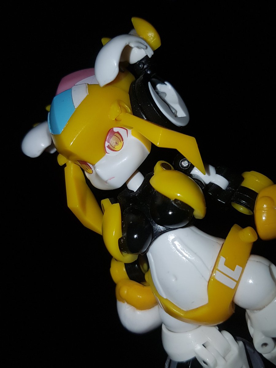 TheLocalBard's tweet photo. That's right more of this girl!
#BigFirebirdToy #MagicHenshin #Thunderlight #RobotGirls #ToyPhotography @Phoenix_BFB https://t.co/vTr9KuJmWp