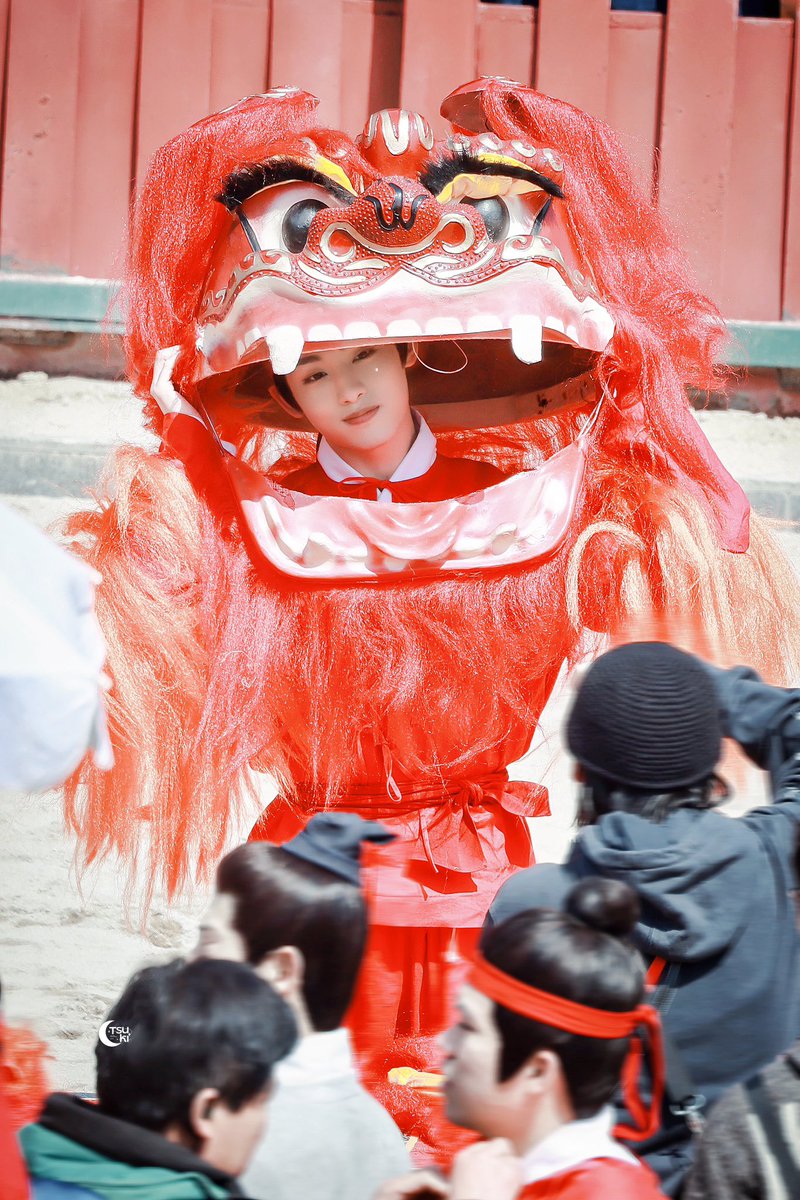 wini970's tweet photo. ㅋㅋㅋㅋㅋㅋㅋㅋㅋㅋㅋㅋㅋ 아 양시엔 사자탈 로이터 !!! 아 귀여움 https://t.co/eOGtApExAm