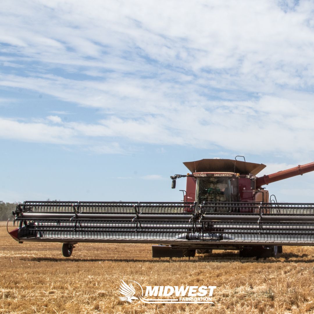 Reduce harvest time and man hours with the Midwest extra wide fronts. 🙌🌾

If you want to know how this magic happens, download our features brochure online. 
👉 midwest.net.au

#MidwestDrapers #RuralAussieFarmers #AussieAg #HarvestAustralia #AustralianMade #JohnDeere