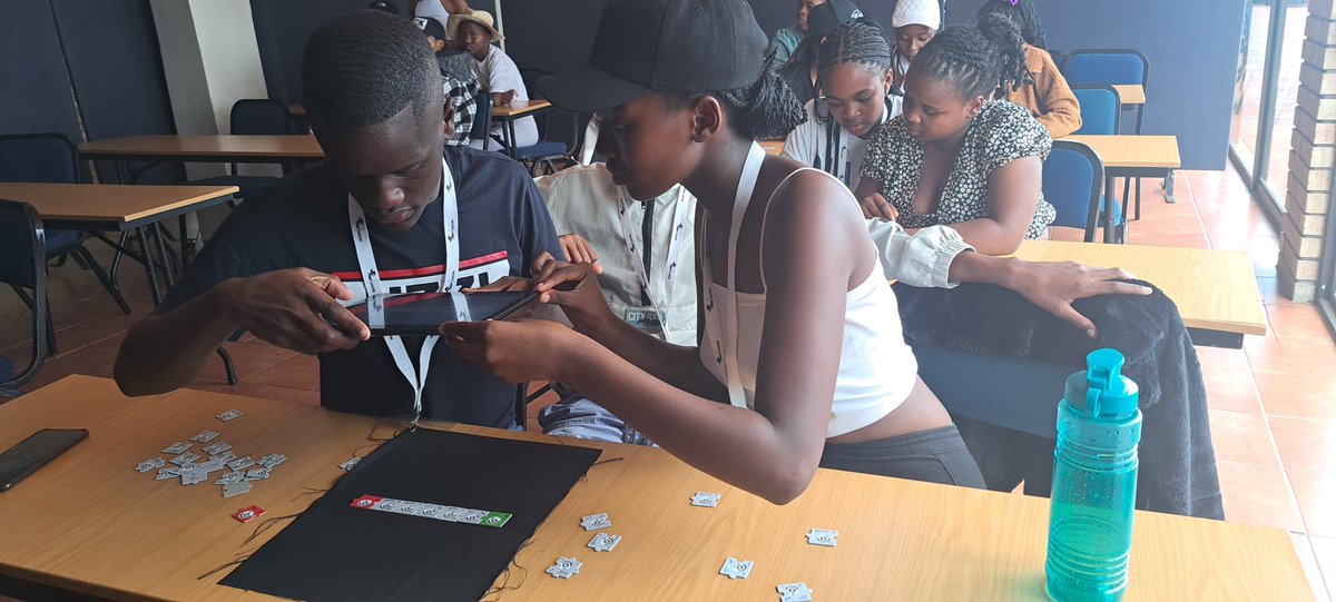 SAEON Elwandle grade 9 science camp where learners gain insights into the carbon cycle & its impact on the environment when Daniel demonstrated how the greenhouse analyzer measures carbon in sand. Siphesethu uses tokens & the Ranger app to teach coding through gamification.